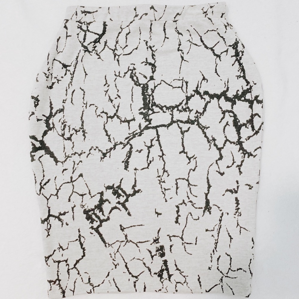 OBEY PENNHURST SKIRT (S)
